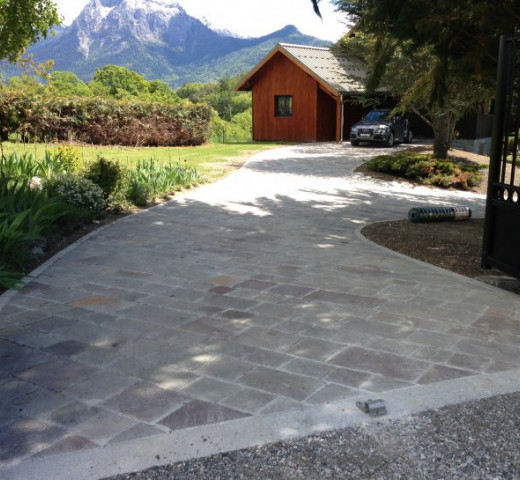 EVR cour intérieure