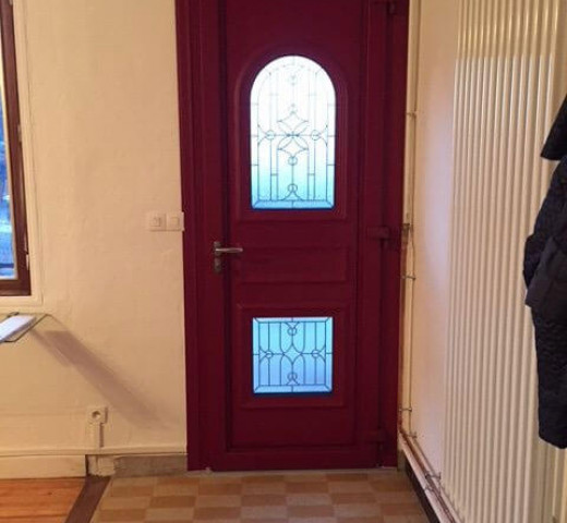 Porte d'entrée rouge
