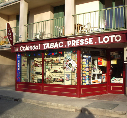 Techni aluminium façade magasin vitrerie sisteron