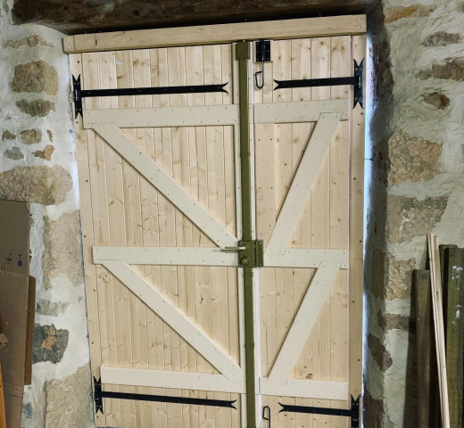 Skaiia Factory porte remise bois