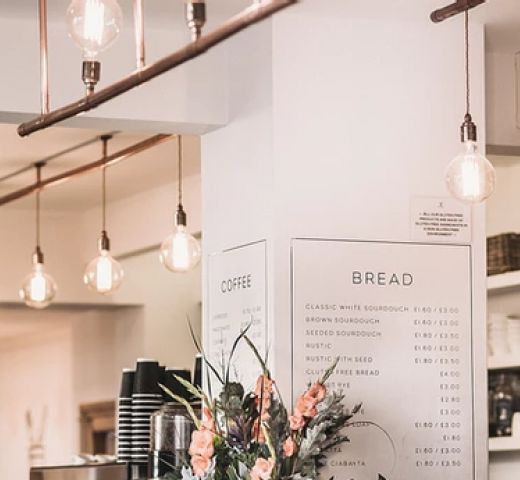 Interieur de café Beraud Elec électricien Cherche un Pro.fr Annuaire Artisan