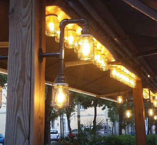 Lumières extérieures Wiik Décoration Rénovation La Batie Neuve rénovateur et créateur Cherche un Pro.fr Annuaire Artisan