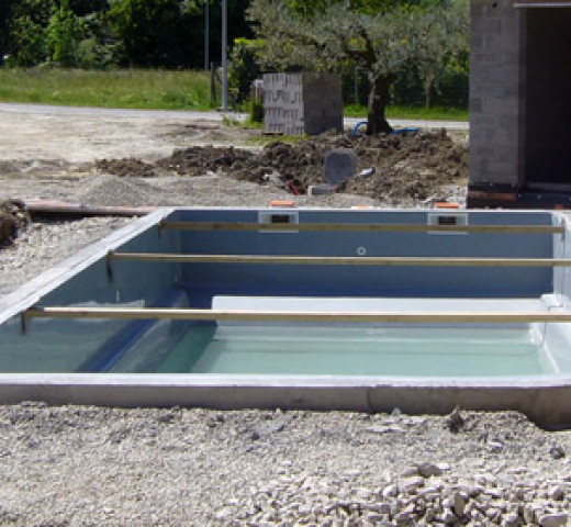 Réalisation piscine Alpes terrassement Les Mées maçon Cherche un Pro.fr Annuaire Artisan