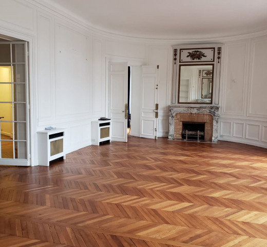 Salle à manger ROMA VIE ET VOYAGE Montfermeil Nettoyage professionnel Cherche un Pro.fr Annuaire Artisan