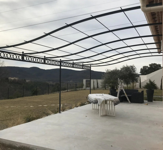 Veranda forge Serrurerie Oraisonnaise à Oraison serrurier Cherche un Pro.fr Annuaire Artisan