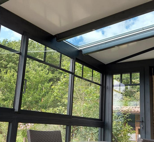 Veranda lumière SASU Boutique Serres Menuisier à Serres Cherche un pro.fr Annuaire Artisan