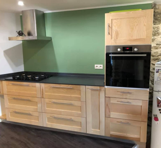 Cuisine moderne bois pierre l'Atelier de Damien Ebeniste à L'escale Cherche un Pro.fr Annuaire Artisan