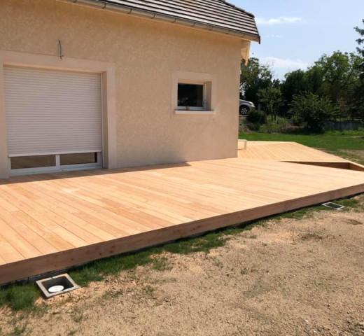 Terasse l'Atelier de Damien Ebeniste à L'escale Cherche un Pro.fr Annuaire Artisan