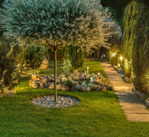 éclairage exterieur jardin Électricité des Savoies - Electricien à Chapareillan 38 - plomberie, peinture, espaces verts, plaquiste, tapisserie - cherche un pro.fr Annuaire d’artisans locaux