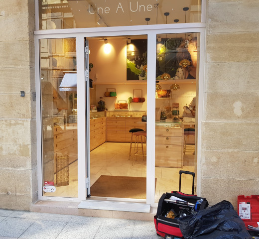 électricité magasin Jean Michel MACABIAU - Electricien à Pessac 33 - électricité générale, alarme, menuiserie, portails - cherche un pro.fr Annuaire d’artisans locaux