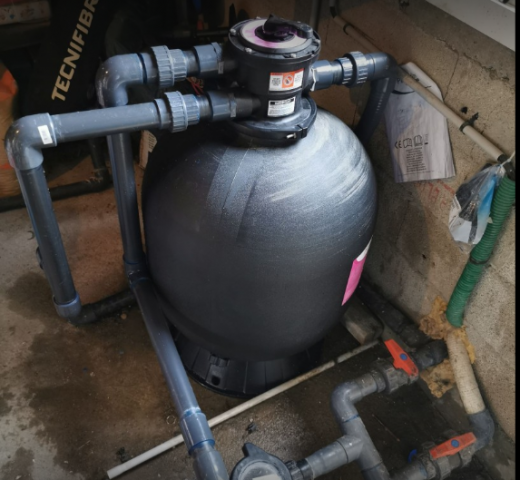 Ischo vase d'expansion Homme toutes mains - Multi travaux à Le Pontet 84 - Pisciniste, plomberie, maçonnerie - cherche un pro.fr Annuaire d’artisans locaux