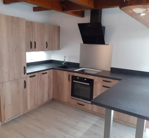 cuisine grise et beige cuisine teisseire cuisiniste à gap cuisine, dressing pour cuisine, placards de cuisine Cherche un Pro.fr Annuaire d'artisans locaux