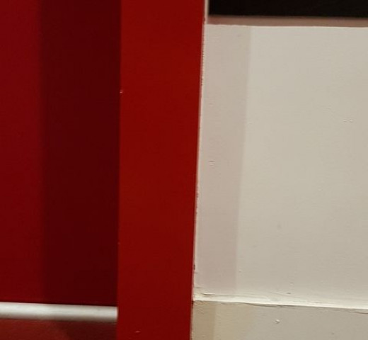 Porte rouge Retouch'UP - Rénovateur à Castries 34 - Restauration ameublement, restauration cuisine, menuiserie, aménagement d'intérieur - cherche un pro.fr Annuaire d’artisans locaux porte rouge