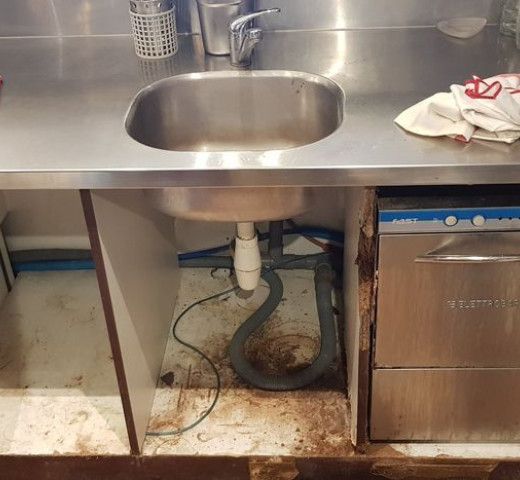 sous evier Retouch'UP - Rénovateur à Castries 34 - Restauration ameublement, restauration cuisine, menuiserie, aménagement d'intérieur - cherche un pro.fr Annuaire d’artisans locaux