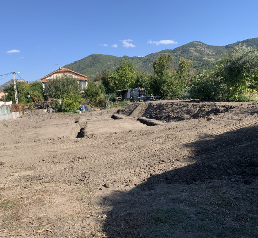 Riviere Alpes Mées travaux publics terrain.JPG