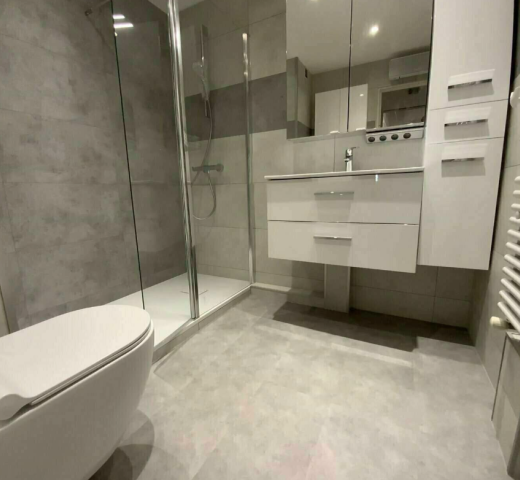 Douche WC Access06 Bar sur Loup - Fabrice Priori