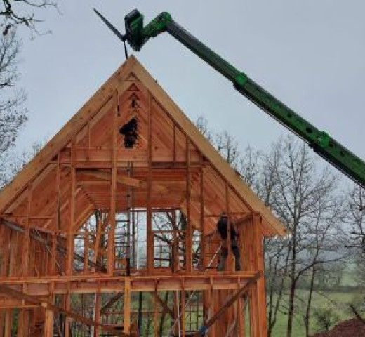 Monarchy Pierre Tissier Mazere charpente maison