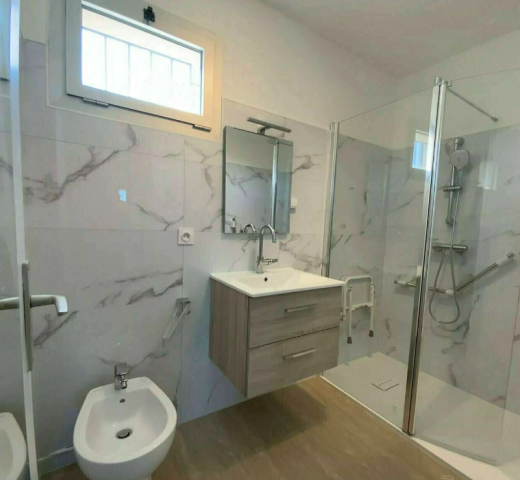 douche bidet carrelage marbré Access06 Bar sur Loup - Fabrice Priori