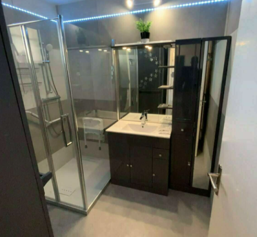 douche lumiere Access06 Bar sur Loup - Fabrice Priori